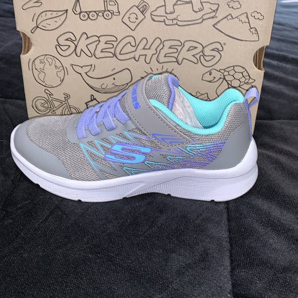 Skechers Girl's Microspec - Bold Delight Sneaker |Gray | Textile/Synthetic - Picture 7 of 16